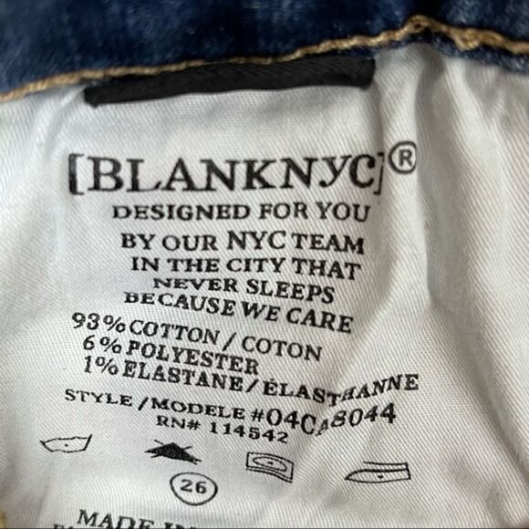 Blank NYC The Lenox Distressed Jean Shorts Size 26 - Picture 8 of 8